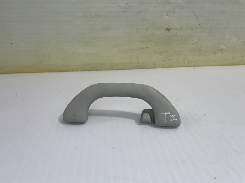 Recambio de asidero techo trasero izquierdo para volkswagen polo (6c1) a-polo referencia OEM IAM 1K885760782V  