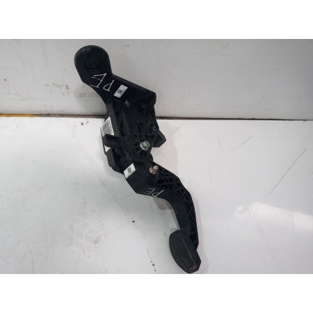 Recambio de pedal embrague para jeep avenger altitude referencia OEM IAM 9824262180  