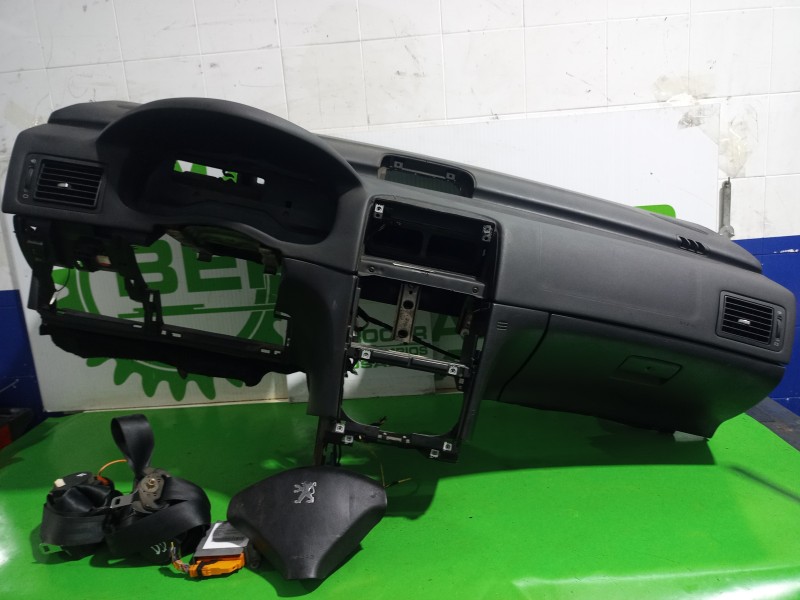 Recambio de kit airbag para peugeot 307 (s1) xn referencia OEM IAM 821165  