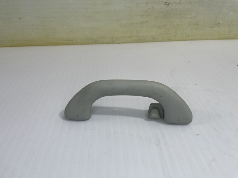 Recambio de asidero techo trasero derecho para volkswagen polo (6c1) a-polo referencia OEM IAM 1K885760782V  