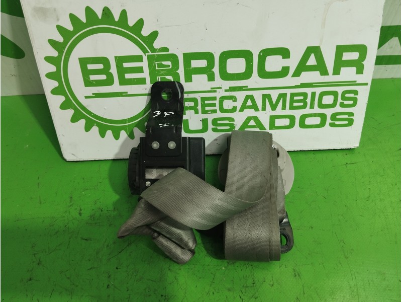 Recambio de cinturon seguridad delantero izquierdo para kia carnival 2.9 crdi cat referencia OEM IAM 898104D130  