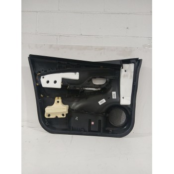 Recambio de guarnecido puerta delantera derecha para toyota yaris active referencia OEM IAM 676100DN60  
