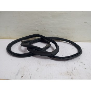 Recambio de goma contorno para volkswagen golf vii lim. (5g1) comfortline bluemotion referencia OEM IAM 5G6827705D  