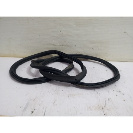 Recambio de goma contorno para volkswagen golf vii lim. (5g1) comfortline bluemotion referencia OEM IAM 5G6827705D  