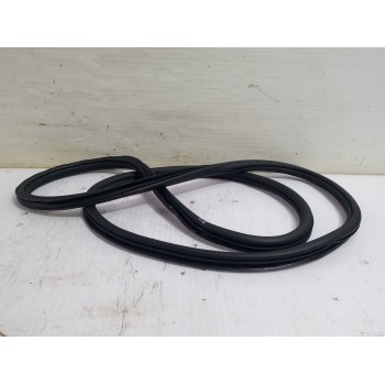 GOMA CONTORNO 5G6867914B 