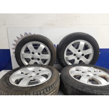 Recambio de juego llantas para hyundai elantra (xd) 2.0 crdi cat referencia OEM IAM 529102D  