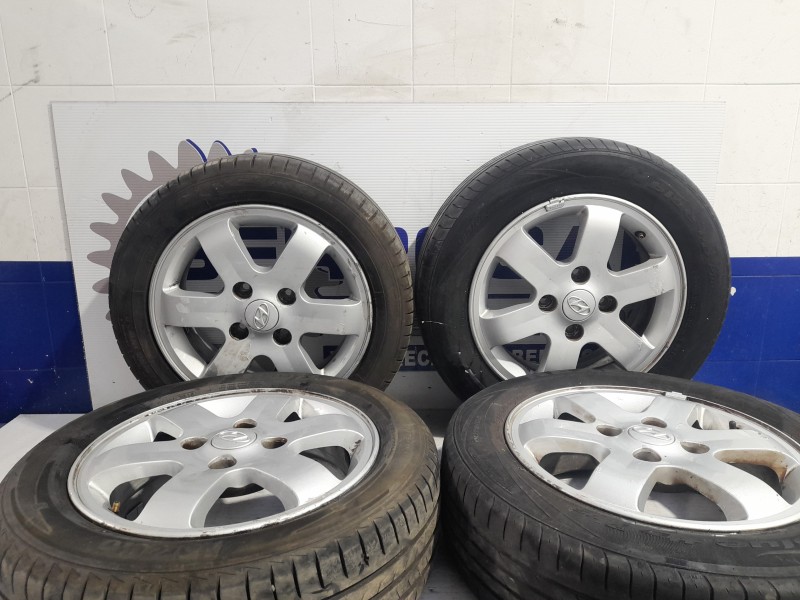 Recambio de juego llantas para hyundai elantra (xd) 2.0 crdi cat referencia OEM IAM 529102D  