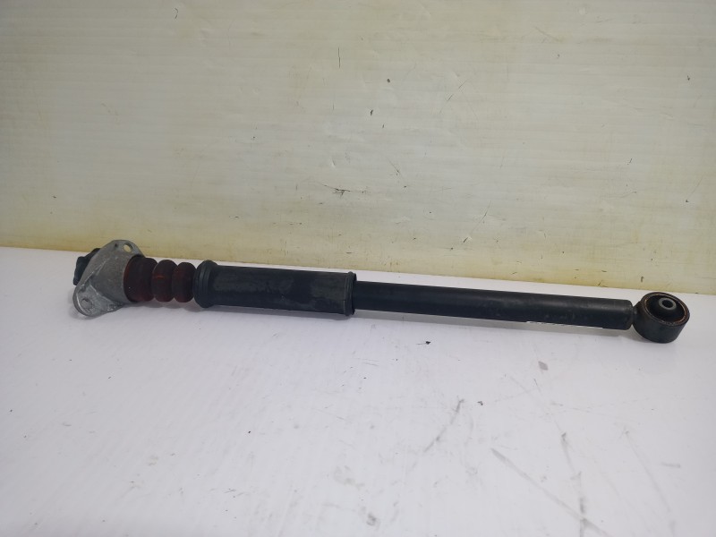 Recambio de amortiguador trasero derecho para volkswagen polo (6c1) a-polo referencia OEM IAM 6C0513025AH  