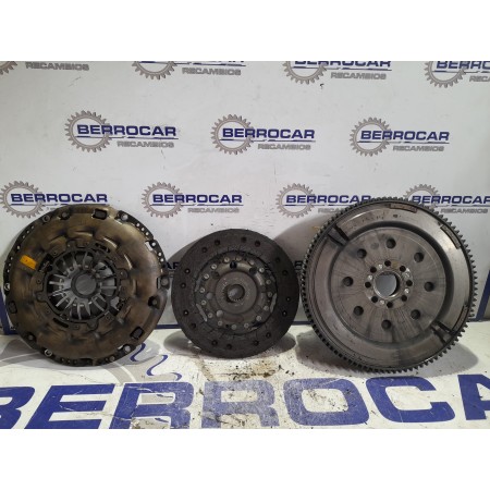 Recambio de kit embrague para toyota corolla verso (r1) 2.2 d-cat referencia OEM IAM 134500R010  