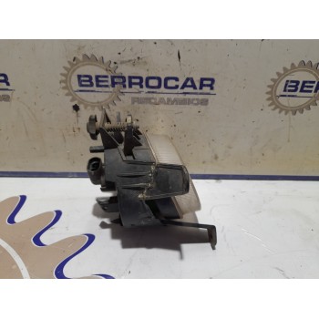 Recambio de faro antiniebla derecho para kia carens 2.0 turbodiesel cat referencia OEM IAM OK2FC51500R  
