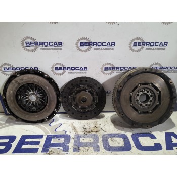Recambio de kit embrague para toyota corolla verso (r1) 2.2 d-cat referencia OEM IAM 134500R010  