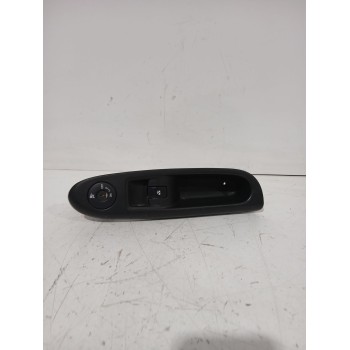 MANDO ELEVALUNAS DELANTERO DERECHO 8200084005 