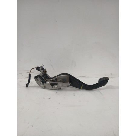 Recambio de pedal freno para toyota yaris active referencia OEM IAM 471010D450  