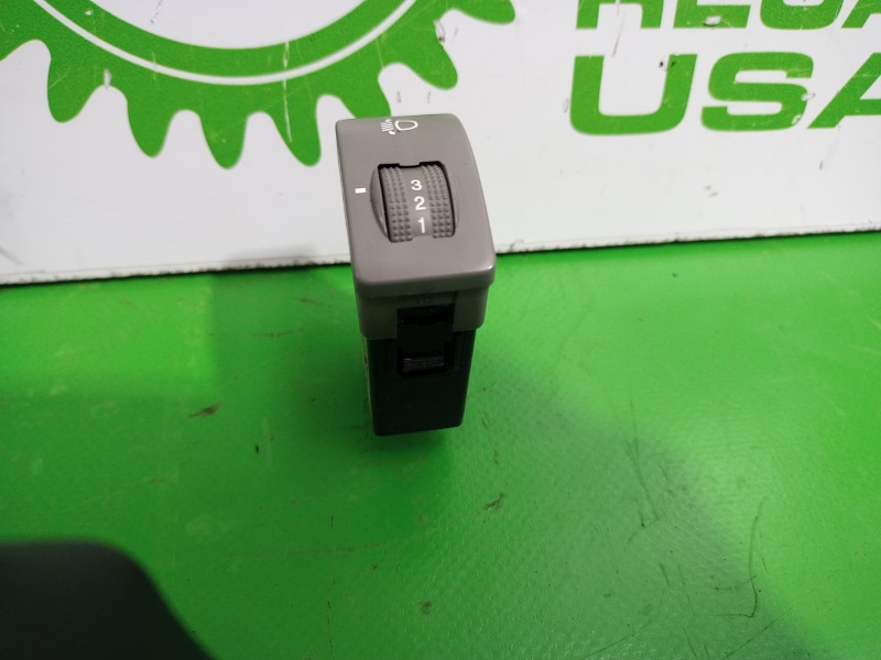 Recambio de interruptor para kia carnival 2.9 crdi cat referencia OEM IAM 93370-4D000KS  