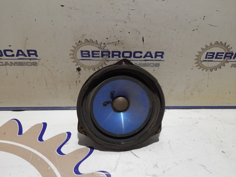 Recambio de altavoz para kia carens 2.0 turbodiesel cat referencia OEM IAM 0K2FB66960  