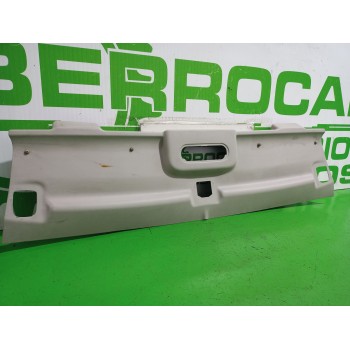 Recambio de moldura para renault megane ii coupe/cabrio confort authentique referencia OEM IAM 8200128577  
