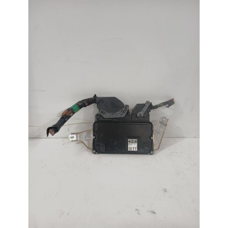 Recambio de centralita motor uce para toyota yaris active referencia OEM IAM 896610U140  