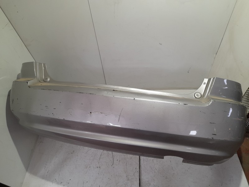Recambio de paragolpes trasero para kia carens 2.0 turbodiesel cat referencia OEM IAM 0K2FA-50220XX  