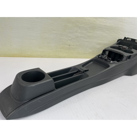 Recambio de consola central para volkswagen polo (6c1) a-polo referencia OEM IAM 6R0863241AF  