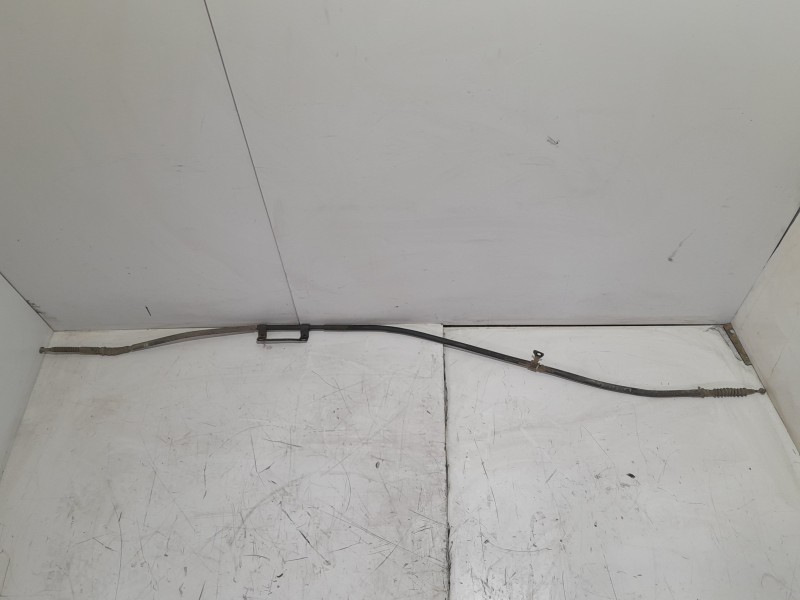Recambio de cables freno de mano para kia carens 2.0 turbodiesel cat referencia OEM IAM 0K2LB44410  