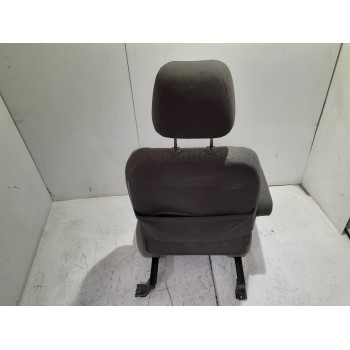 Recambio de asiento delantero izquierdo para kia carens 2.0 turbodiesel cat referencia OEM IAM 880011D010460  