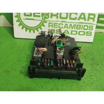 Recambio de caja reles / fusibles para citroën c5 break 2.0 hdi referencia OEM IAM 9651196680A  