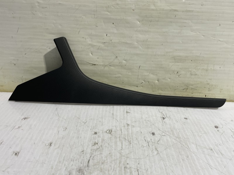 Recambio de moldura izquierda para volkswagen golf vii lim. (5g1) comfortline bluemotion referencia OEM IAM 5G1863487C  