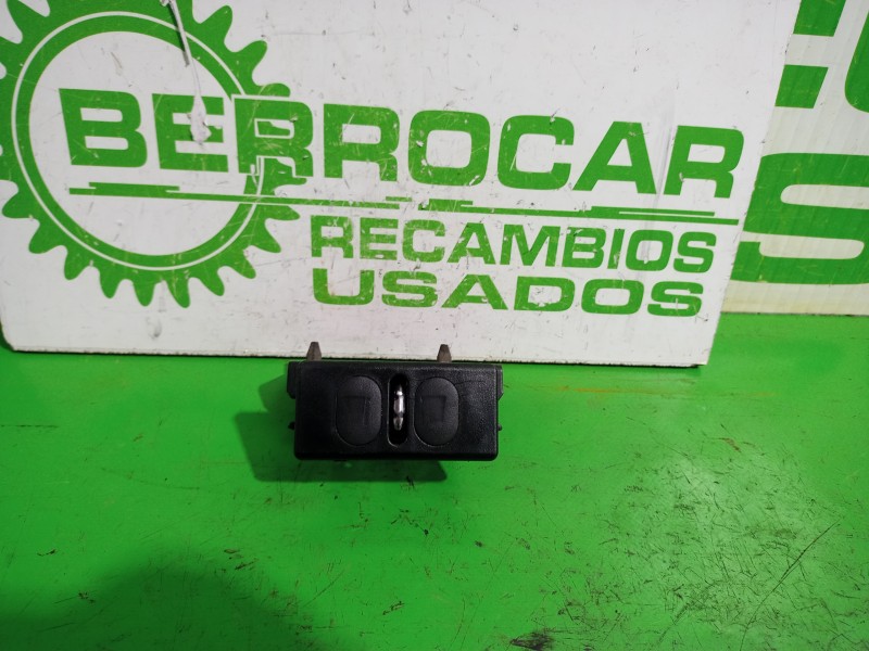 Recambio de enganche cerradura maletero para peugeot 508 active referencia OEM IAM 8724J9  