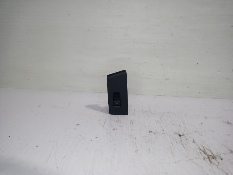 Recambio de mando elevalunas trasero derecho para volkswagen passat lim. (362) advance bluemotion referencia OEM IAM 3AA868750  