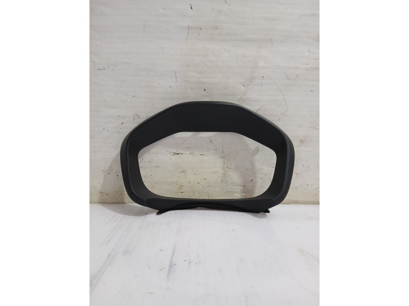 Recambio de moldura interior para toyota yaris active referencia OEM IAM 554110D250  