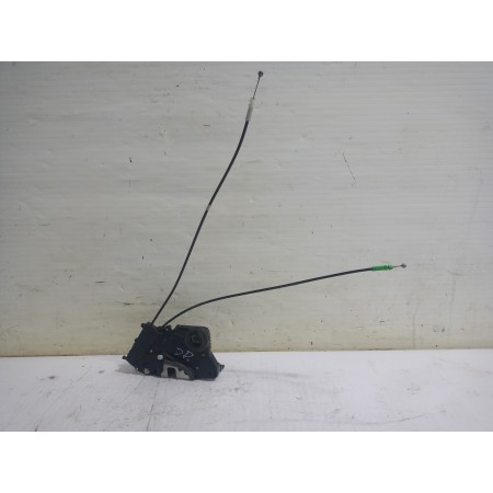 Recambio de cerradura puerta delantera derecha para toyota prius (nhw20) basis referencia OEM IAM 6903047081  