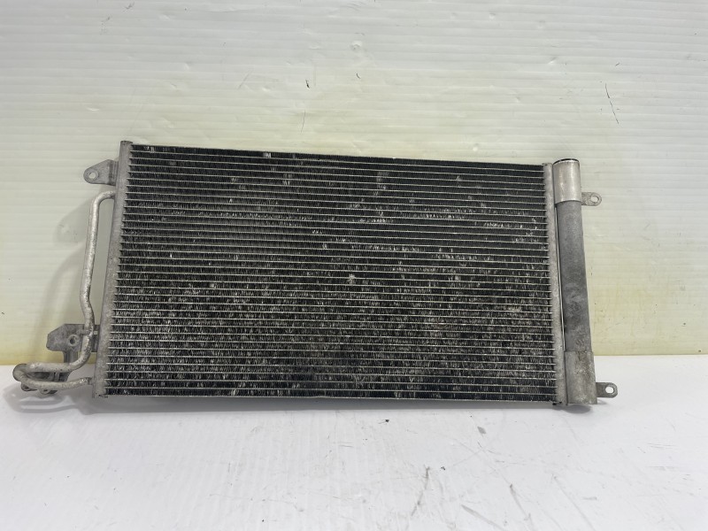 Recambio de condensador / radiador aire acondicionado para volkswagen polo (6c1) a-polo referencia OEM IAM 6R0820411Q  