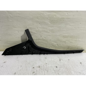 Recambio de moldura derecha para volkswagen golf vii lim. (5g1) comfortline bluemotion referencia OEM IAM 5G1863488B  