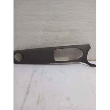 Recambio de moldura para toyota yaris active referencia OEM IAM 554700D090  