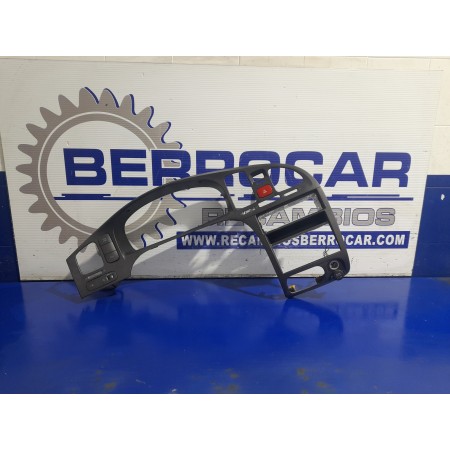 Recambio de guarnecido cuadro de intrumentos para hyundai elantra (xd) 2.0 crdi cat referencia OEM IAM U022523800 / 847412D410AX