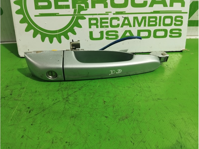 Recambio de maneta exterior delantera derecha para kia carnival 2.9 crdi cat referencia OEM IAM 826504D000  
