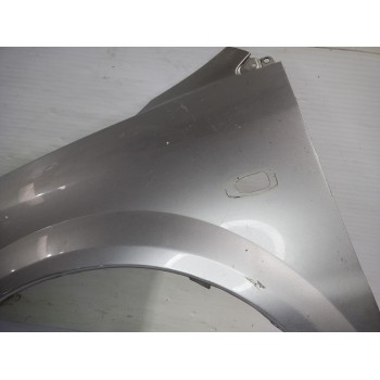 Recambio de aleta delantera izquierda para kia carens 2.0 turbodiesel cat referencia OEM IAM 0K2FA-52212  