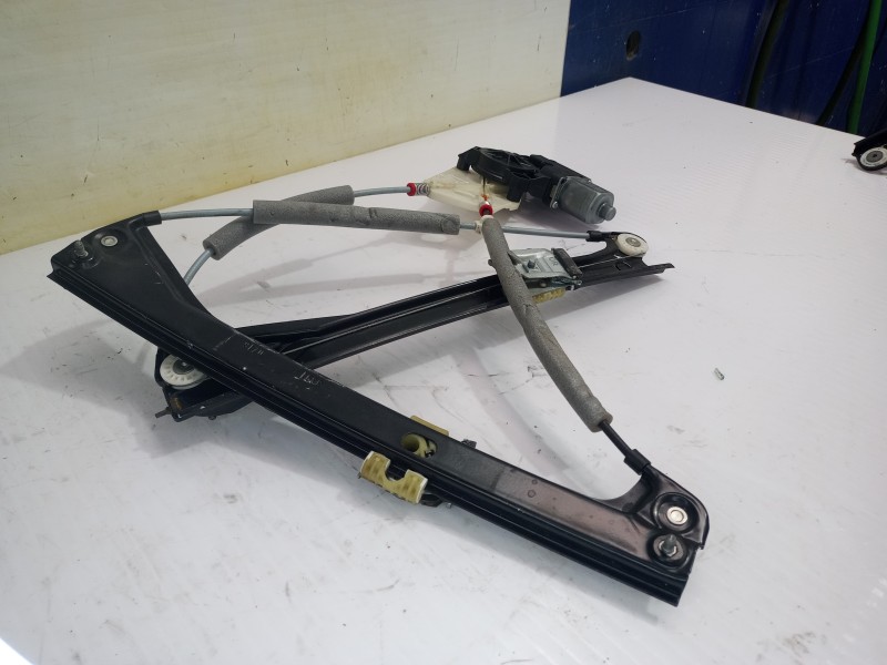 Recambio de elevalunas delantero derecho para volkswagen polo (6c1) a-polo referencia OEM IAM 6R0959802DL  