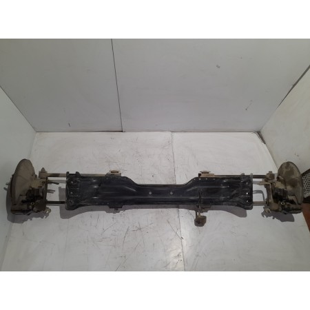 Recambio de eje trasero para kia carens 2.0 turbodiesel cat referencia OEM IAM 0K2FA28800  