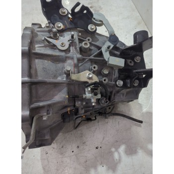 Recambio de caja cambios para toyota yaris active referencia OEM IAM 3311102050  