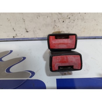 Recambio de anclaje cinturon para seat leon (1p1) 1.9 tdi referencia OEM IAM 1K0857739  
