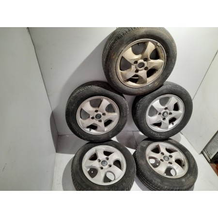 Recambio de juego llantas para kia carens 2.0 turbodiesel cat referencia OEM IAM K9965R46050  