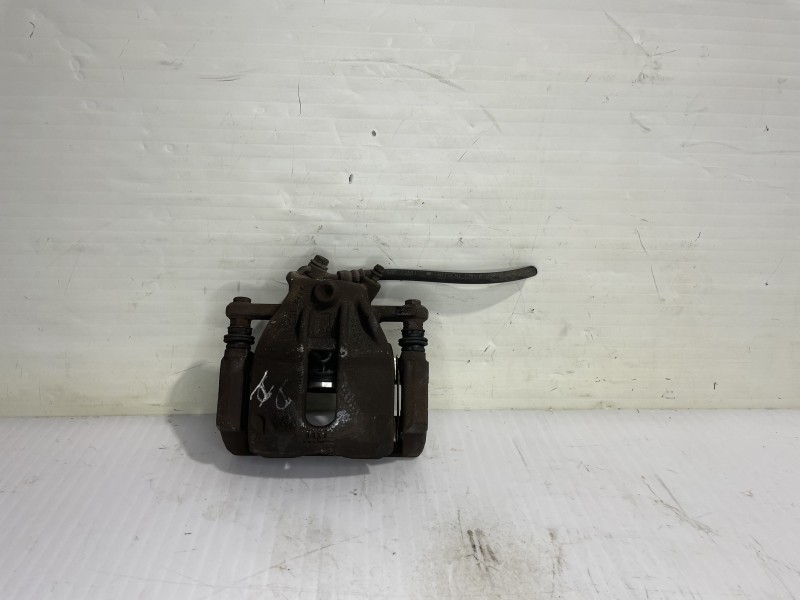 Recambio de pinza de freno delantera izquierda para nissan micra (k12e) acenta referencia OEM IAM 41011AX601  