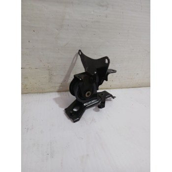 Recambio de soporte motor derecho para toyota yaris active referencia OEM IAM 123050Y220  
