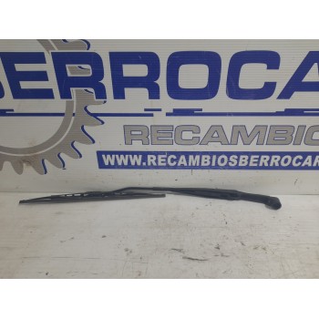 Recambio de brazo limpia delantero derecho para hyundai elantra (xd) 2.0 crdi cat referencia OEM IAM 983202D001  