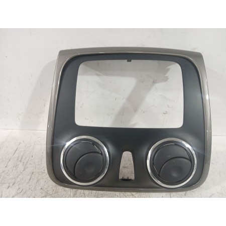 Recambio de rejilla aireadora para dacia sandero ii (b8_) 1.5 dci referencia OEM IAM 682601926R  