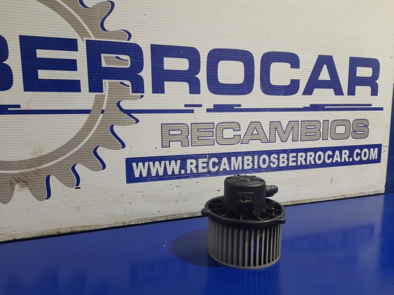 Recambio de motor calefaccion para hyundai elantra (xd) 2.0 crdi cat referencia OEM IAM 971172D000  