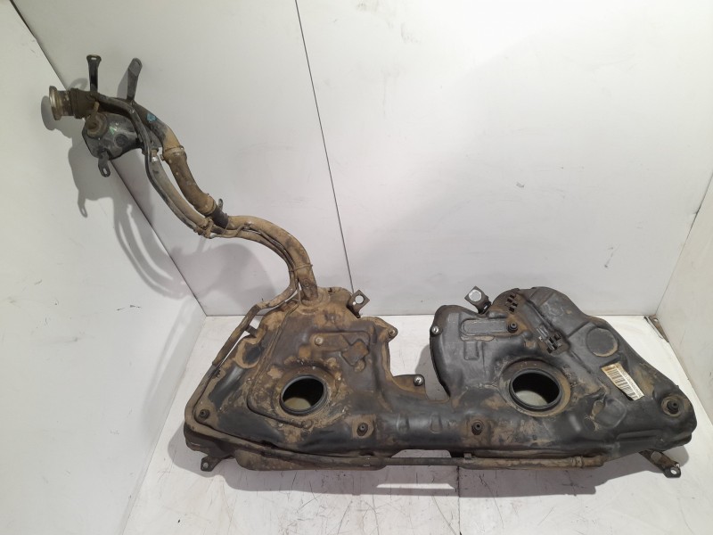 Recambio de deposito combustible para mercedes-benz clase c (w203) berlina 2.2 cdi cat referencia OEM IAM A2034702401  