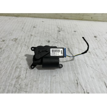 MOTOR APERTURA TRAMPILLA 5Q0907511 
