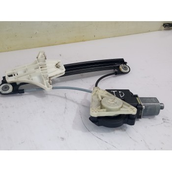 Recambio de elevalunas trasero derecho para volkswagen polo (6c1) a-polo referencia OEM IAM 0130822533  